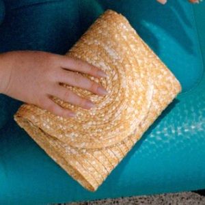 5/$25 🎆 NWOT European Wax Center Straw Woven Clutch Bag